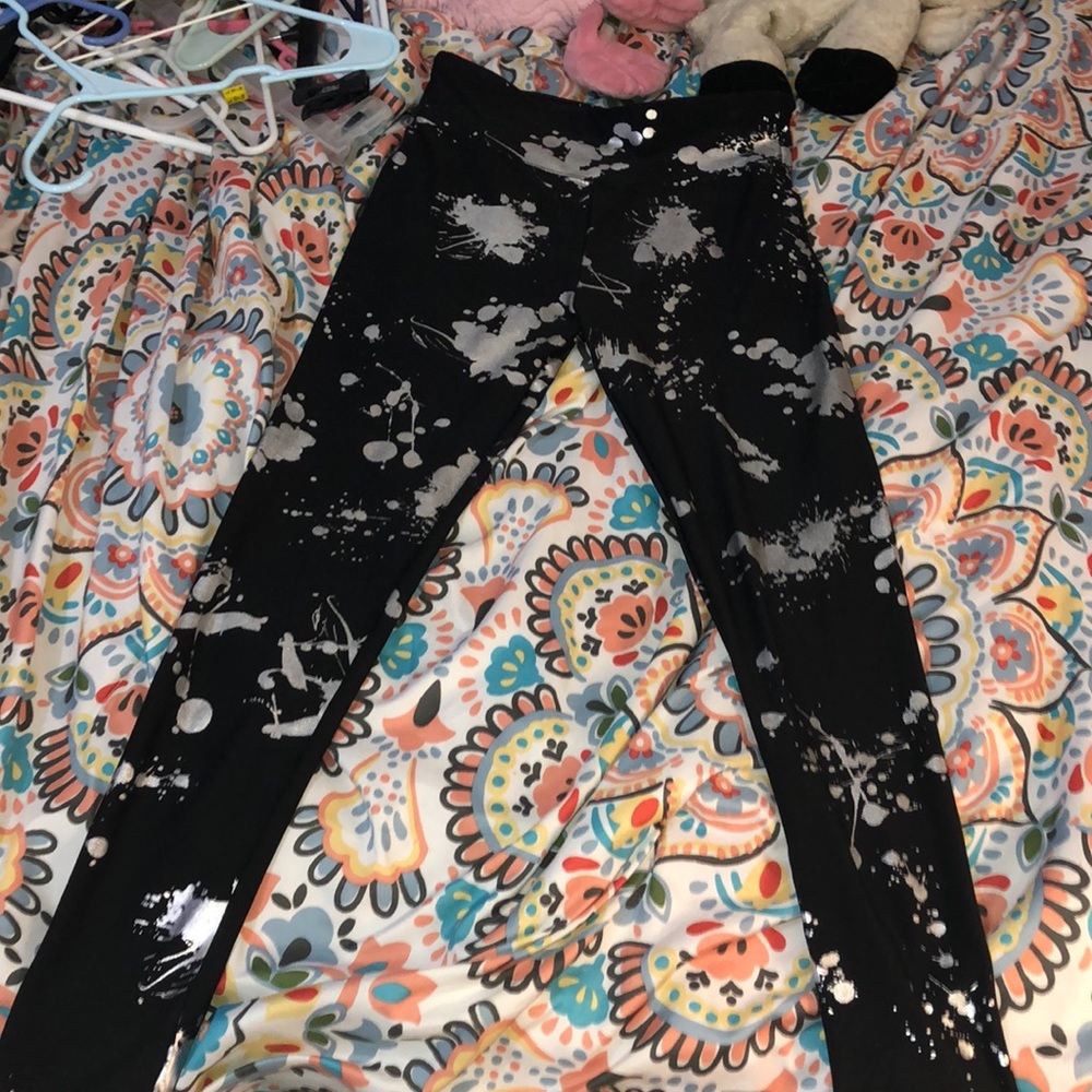 Paint splatter justice leggings!